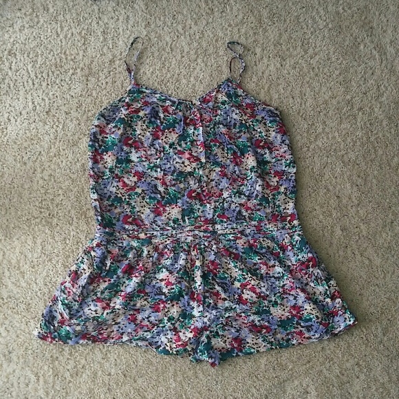 BCBGeneration | Floral Romper - Picture 3 of 6